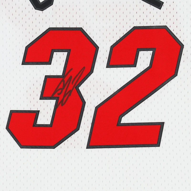 Maillot Swingman Mitchell & Ness autographié par Shaquille O'Neal Miami Heat 2005-06 blanc