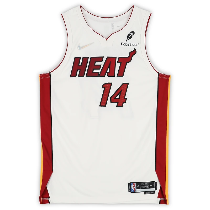 Maillot authentique Nike blanc dédicacé par Tyler Herro du Miami Heat