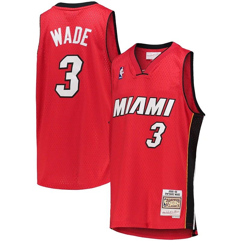 Maillot Swingman rouge Mitchell & Ness Dwyane Wade Miami Heat 2005/06 Hardwood Classics pour enfant