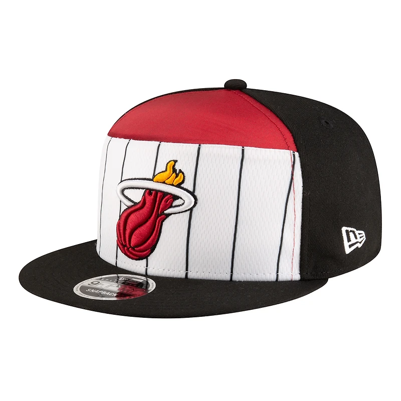 Casquette snapback 9FIFTY blanche/noire pour jeunes New Era Miami Heat 2025 NBA Tip Off Split Panel