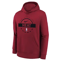 Sweat à capuche d'entraînement Nike rouge Miami Heat 2025/26 Club Fleece pour jeune