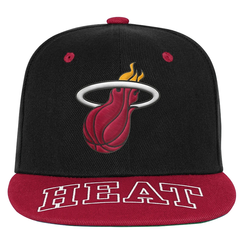 Youth Outerstuff  Black/Red Miami Heat Two-Tone Snapback Hat