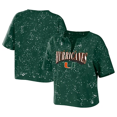 WEAR by Erin Andrews - T-shirt court à encolure crantée et délavé Miami Hurricanes pour femme