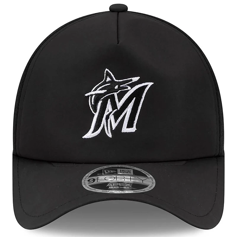 Casquette trucker ajustable New Era noire Miami Marlins 2026 pour homme, modèle Apex 9FORTY.