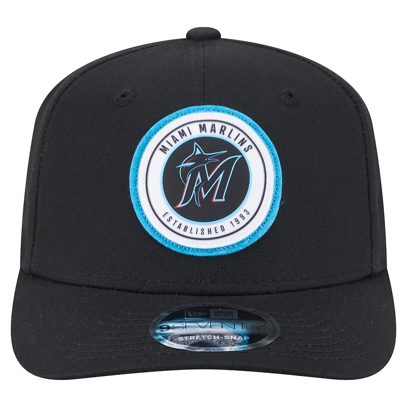 Casquette extensible à bouton-pression New Era noire Miami Marlins Circle Patch 9SEVENTY pour homme