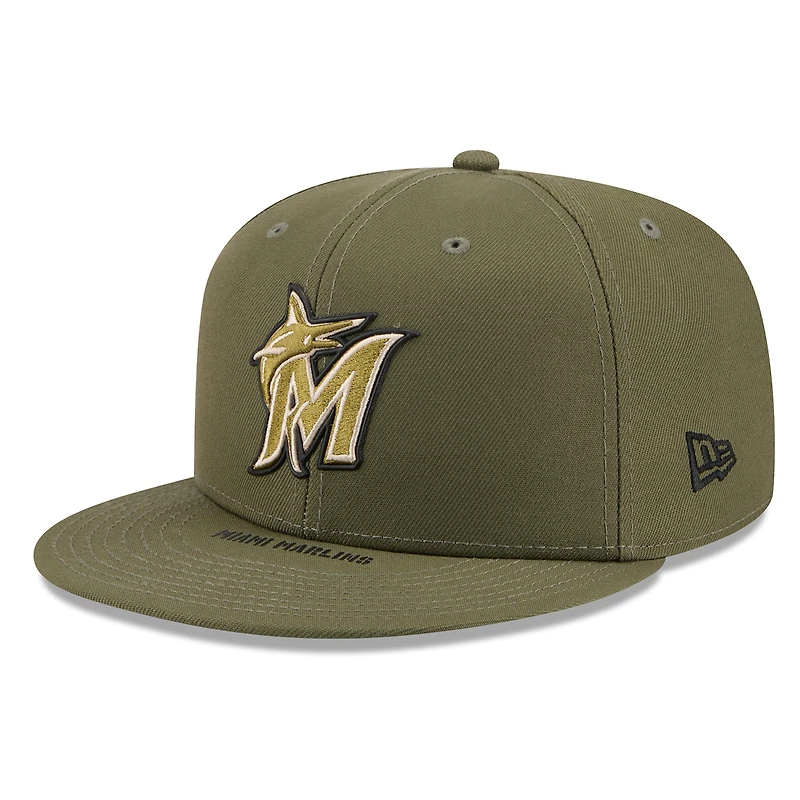 Casquette ajustée New Era 59FIFTY pour homme, couleur olive, Miami Marlins, édition spéciale 2026 Journée des forces armées