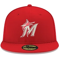 Casquette ajustée 59FIFTY blanche avec logo Miami Marlins New Era pour homme, rouge