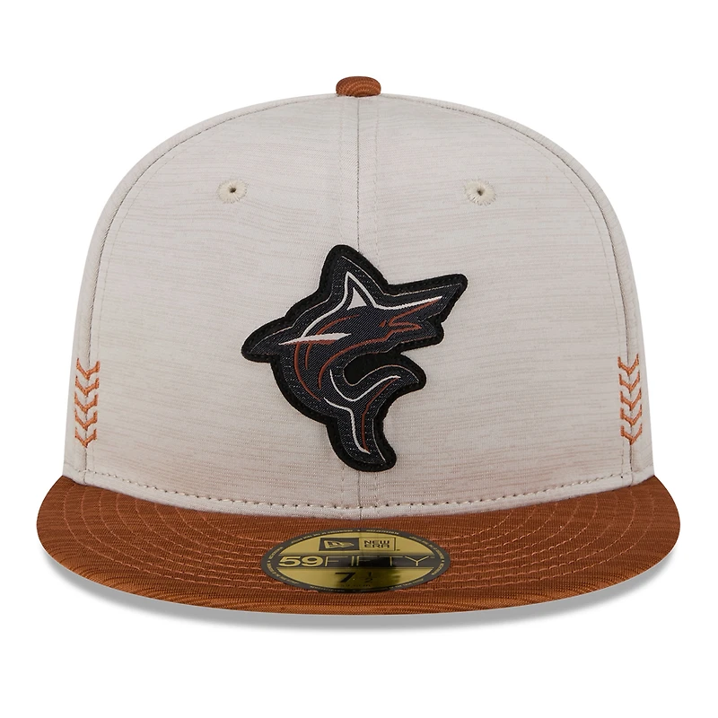 Casquette ajustée Miami Marlins 2024 Clubhouse 59FIFTY New Era pierre/marron pour hommes
