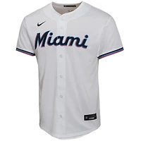 Maillot de joueur à domicile Nike Sandy Alcantara blanc des Miami Marlins pour jeunes
