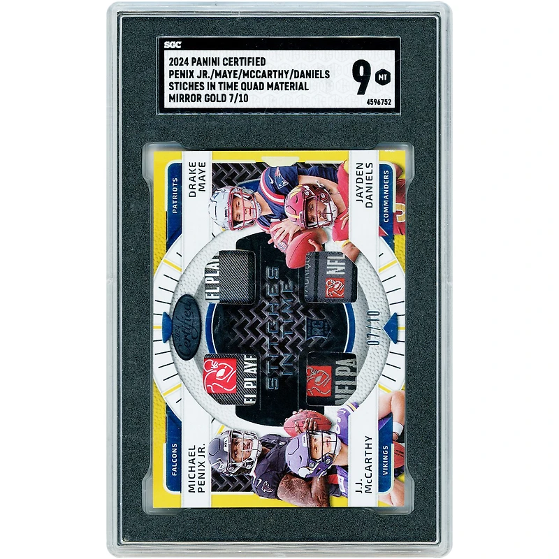 Michael Penix Jr., Drake Maye, J.J. McCarthy et Jayden Daniels - Carte de recrue Panini Certified Mirror Gold Stitches In Time Quad 2024 avec logo NFLPA et reliques #SITQ-QB #7/10 authentifiée SGC 9