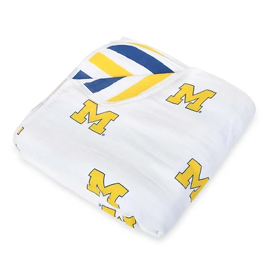 Couverture en mousseline à quatre couches pour bébé Three Little Anchors Michigan Wolverines 47" x 47"