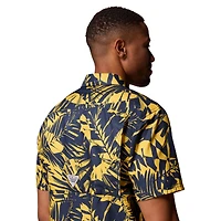 Men's Columbia Navy Michigan Wolverines Super Slack Tide Omni-Wick Button-Up Shirt