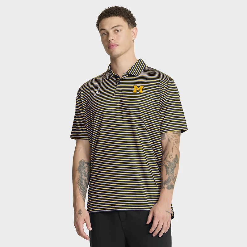 Polo Jordan Brand Maize Michigan Wolverines 2025 Coaches Premium Tour Stripe Dri-FIT pour homme