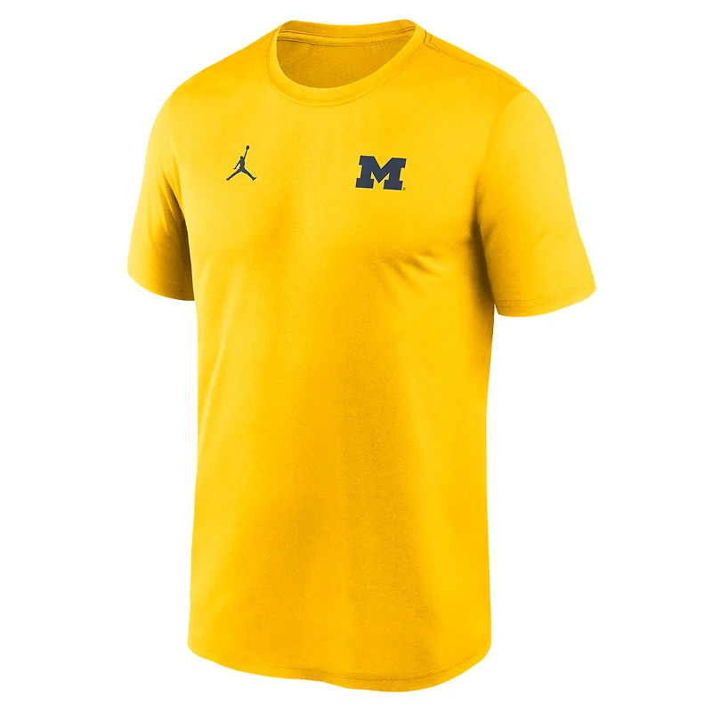 T-shirt Jordan Brand bleu marine Michigan Wolverines 2025 Sideline pour homme avec petit logo Legend Dri-FIT