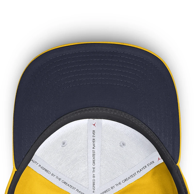 Casquette Jordan Brand Maize Michigan Wolverines Game Day Rise Swooshflex pour homme
