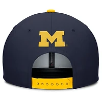 Casquette Jordan Brand pour homme, bleu marine/maïs, Michigan Wolverines 2025 On-Field Patch Pro Dri-FIT Snapback