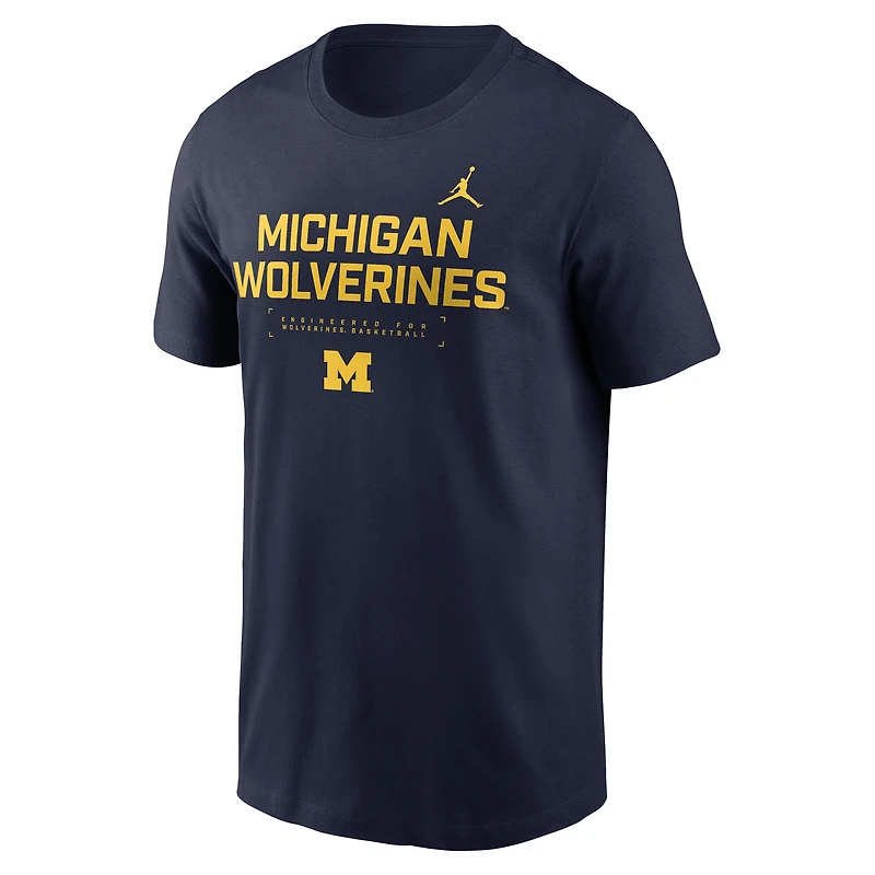 T-shirt Jordan Brand bleu marine Michigan Wolverines 2025 Courtside Basketball Performance pour homme