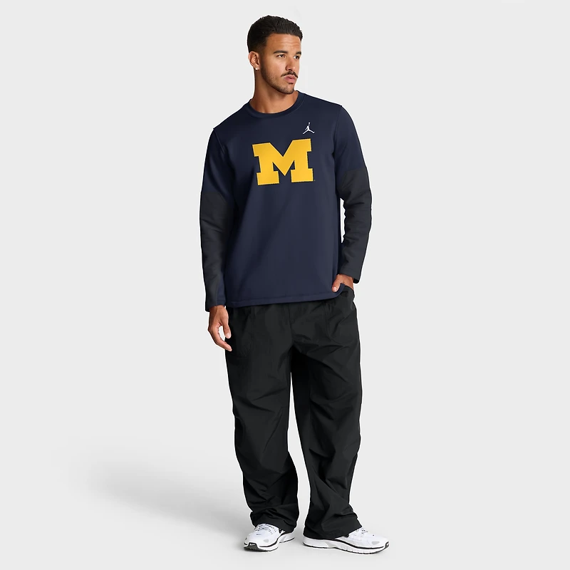 T-shirt à manches longues Jordan Brand Michigan Wolverines 2025 Sideline Coach Therma-FIT bleu marine pour homme