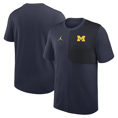Maillot d'entraîneur Jordan Brand Michigan Wolverines 2025 Sideline UV Dri-FIT bleu marine pour homme
