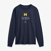 T-shirt à manches longues Jordan Brand Navy Michigan Wolverines 2026 Sideline Dri-FIT pour homme