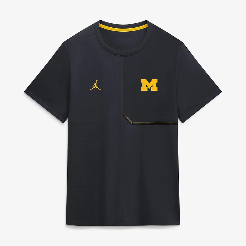 T-shirt d'entraîneur Jordan Brand bleu marine Michigan Wolverines 2026 Sideline UV Dri-FIT pour homme