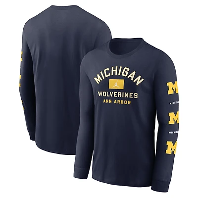 T-shirt à manches longues Jordan Brand bleu marine pour homme, Michigan Wolverines, Classic Location