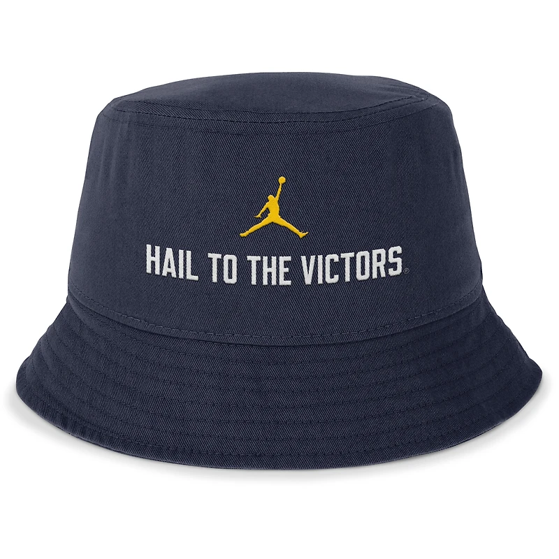 Chapeau bob Jordan Brand bleu marine Michigan Wolverines Local Apex pour hommes
