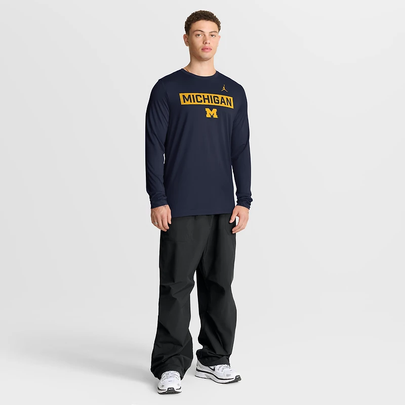 T-shirt à manches longues Jordan Brand bleu marine Michigan Wolverines Primetime Campus 2-Hit Legend Dri-FIT pour homme