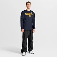 T-shirt à manches longues Jordan Brand bleu marine Michigan Wolverines Primetime Campus 2-Hit Legend Dri-FIT pour homme