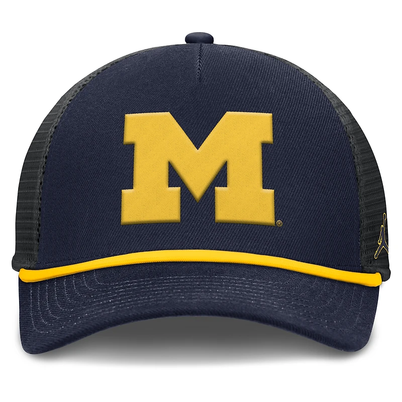 Casquette ajustable Jordan Brand bleu marine Michigan Wolverines Rise Primetime Trucker pour homme