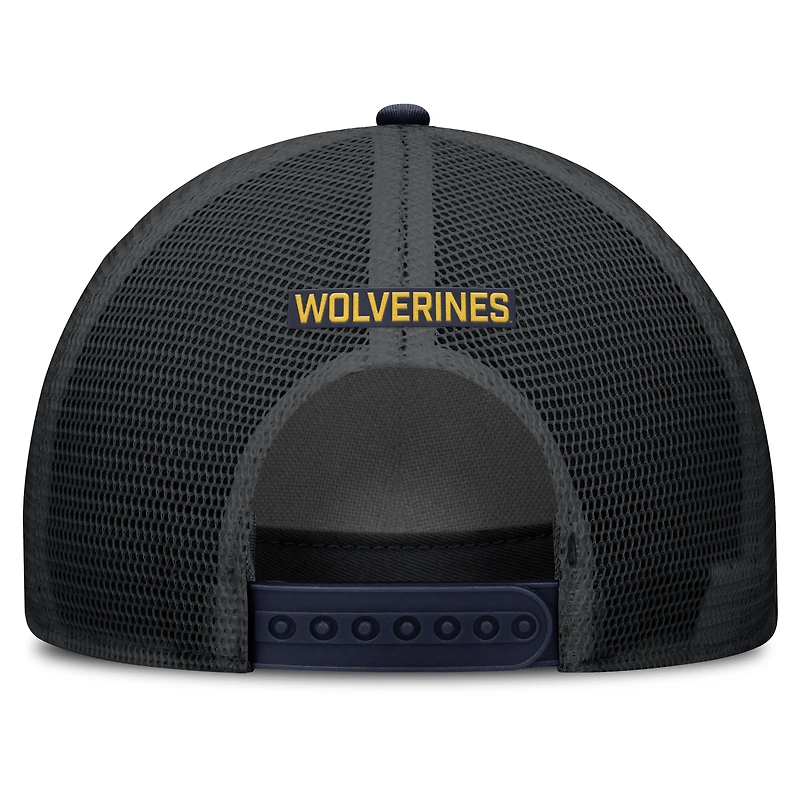 Casquette ajustable Jordan Brand bleu marine Michigan Wolverines Rise Primetime Trucker pour homme