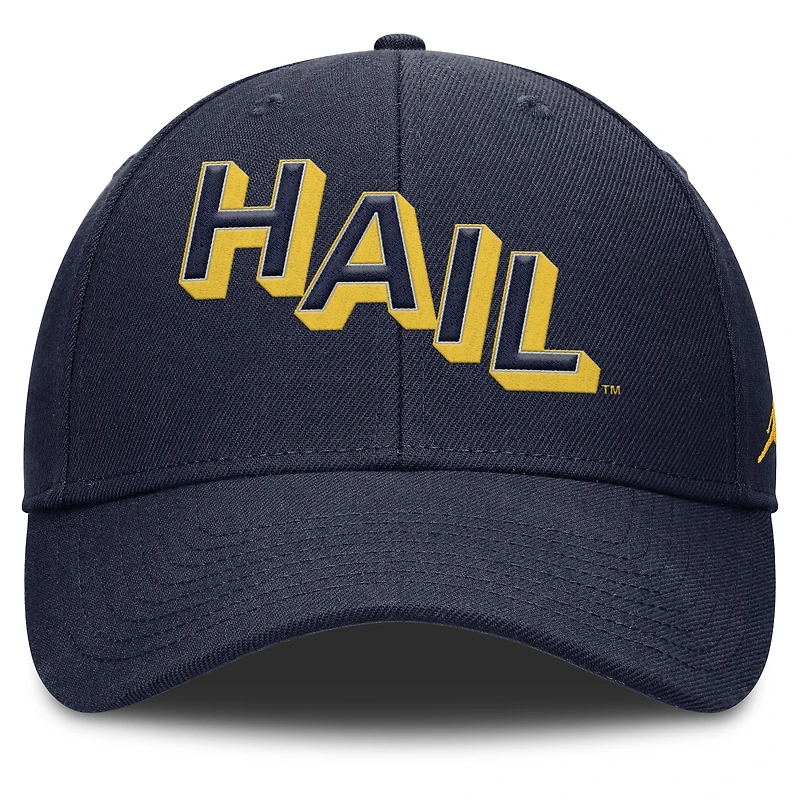 Casquette ajustable Jordan Brand blanche Michigan Wolverines Slanted Primetime Rise Performance pour homme