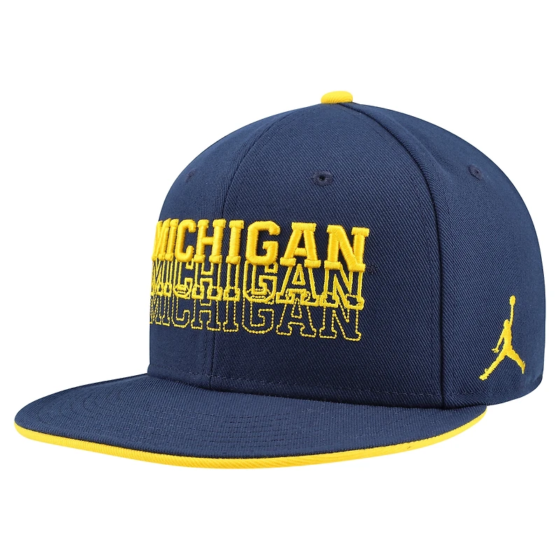 Casquette ajustée Jordan Brand bleu marine Michigan Wolverines True Primetime Performance pour homme