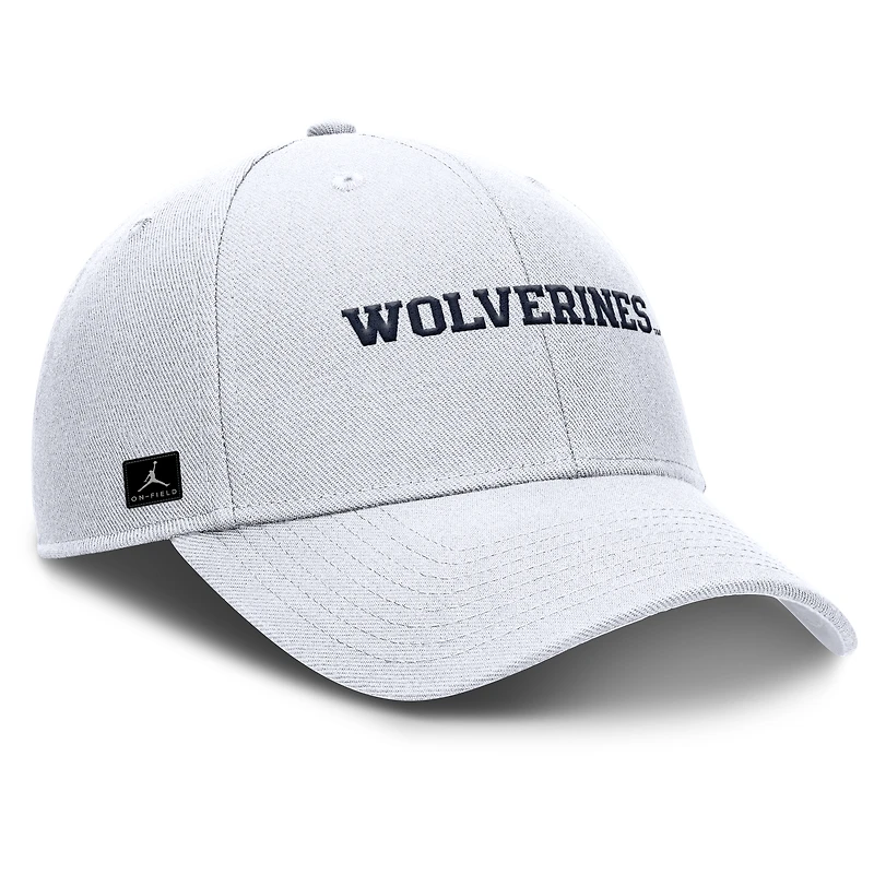 Casquette ajustable Jordan Brand Michigan Wolverines 2025 On-Field Rise Performance pour homme, blanche