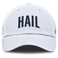 Casquette ajustable Jordan Brand blanche Michigan Wolverines Club Campus Trucker pour homme
