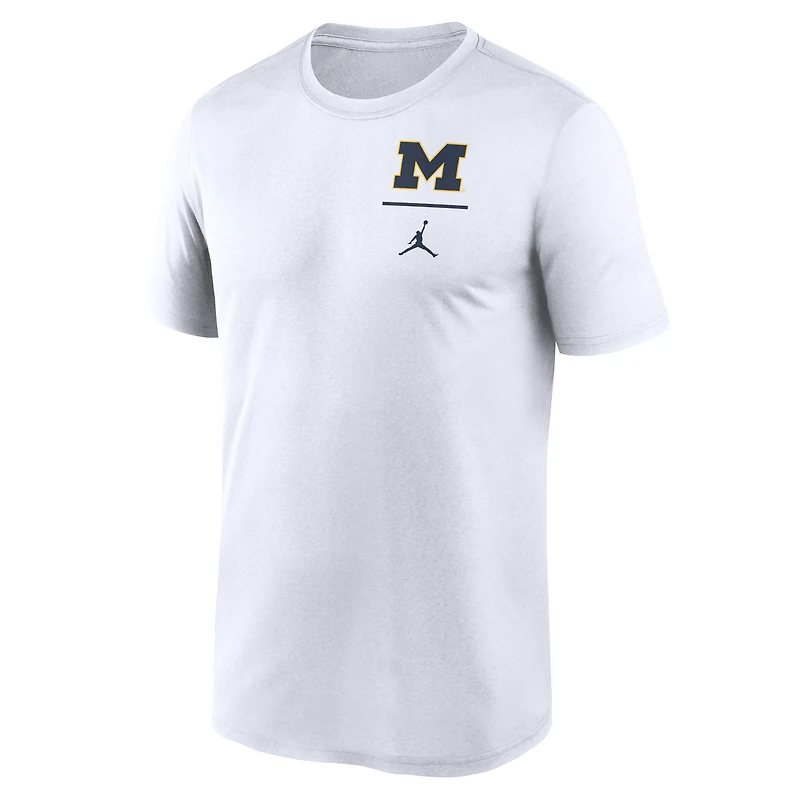T-shirt Jordan Brand Michigan Wolverines pour homme avec logo principal et légende de performance blanc