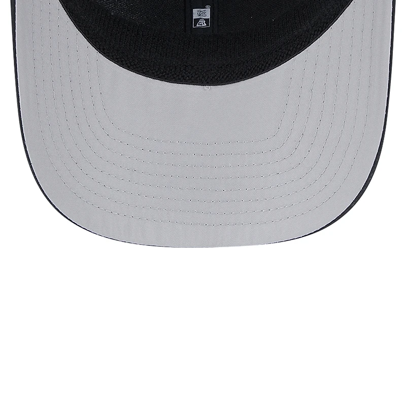 Casquette ajustable extensible à boutons-pression Michigan Wolverines 9SEVENTY Trucker New Era noire/bleu marine pour homme