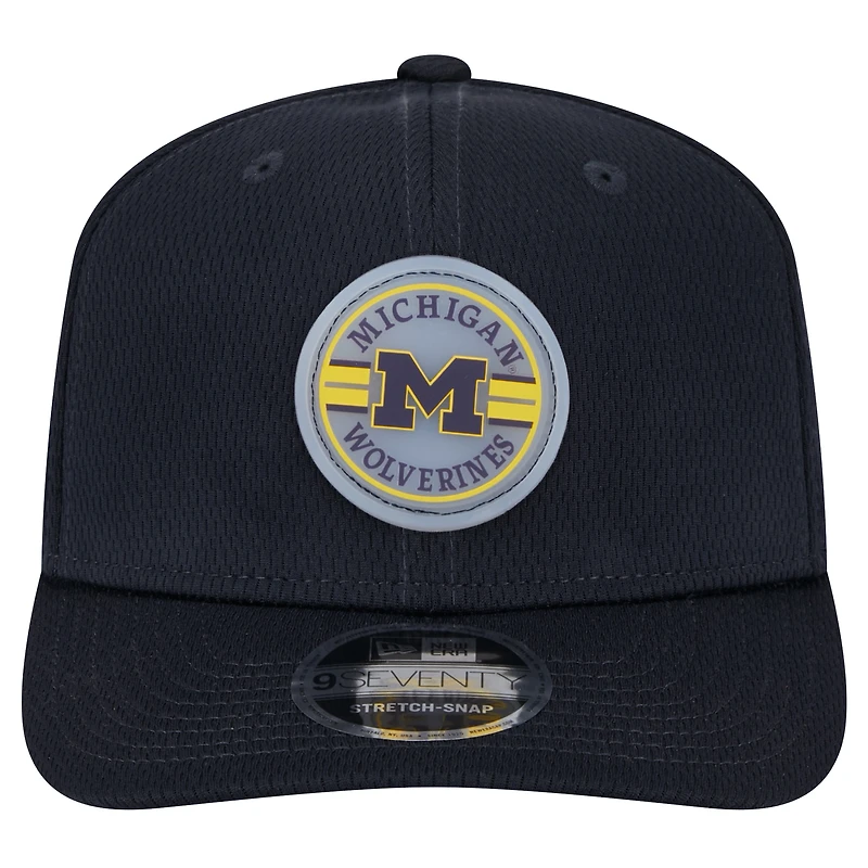 Casquette ajustable extensible à boutons-pression New Era bleu marine Michigan Wolverines Patched 9SEVENTY pour homme
