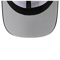 Casquette ajustable New Era 9SEVENTY blanche/bleu marine Michigan Wolverines pour homme, perforée et patchée