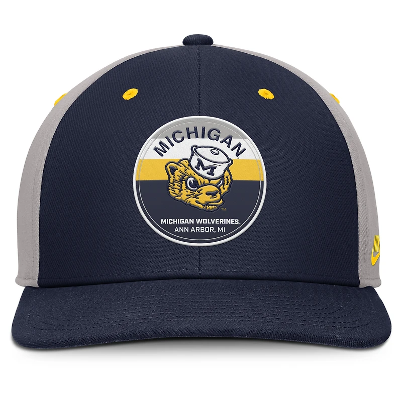 Casquette Nike Michigan Wolverines Prep Pro Performance Snapback bleu marine/gris pour homme