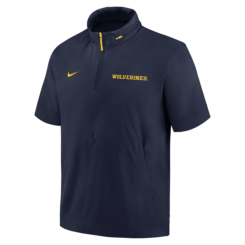 Veste à capuche manches courtes et demi-zippée Nike Michigan Wolverines 2024 Sideline Coach pour homme Bleu marine