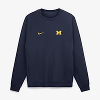 Sweat-shirt raglan Nike Michigan Wolverines bleu marine pour homme, performance premium, technologie Dri-FIT