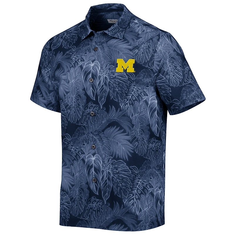 Chemise de camp boutonnée Tommy Bahama Navy Michigan Wolverines Coast luminescent Fronds IslandZone pour hommes