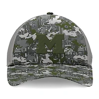 Top of the World pour hommes Gris Michigan Wolverines OHT Military Appréciation Pledge Trucker Camo Casquette réglable