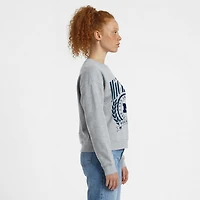 Sweat-shirt à col rond Powerblend gris chiné pour femme, modèle Champion, avec écusson académique des Michigan Wolverines.