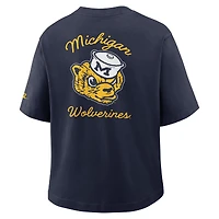 T-shirt Nike Michigan Wolverines Legacy Pocket Boxy bleu marine pour femme