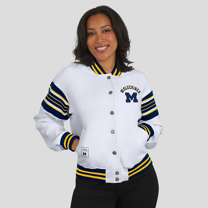 Veste sweat-shirt en polaire à boutons-pression et point satin blanc/bleu marine des Wolverines du Michigan pour femme par Erin Andrews