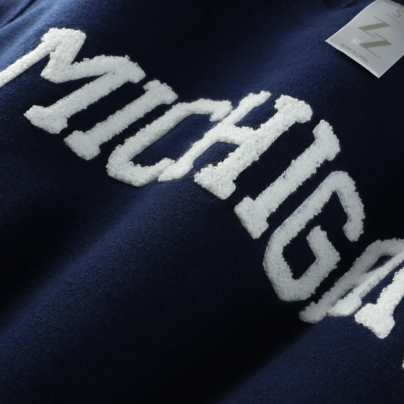 Sweat-shirt court en chenille bleu marine pour femme ZooZatz Michigan Wolverines