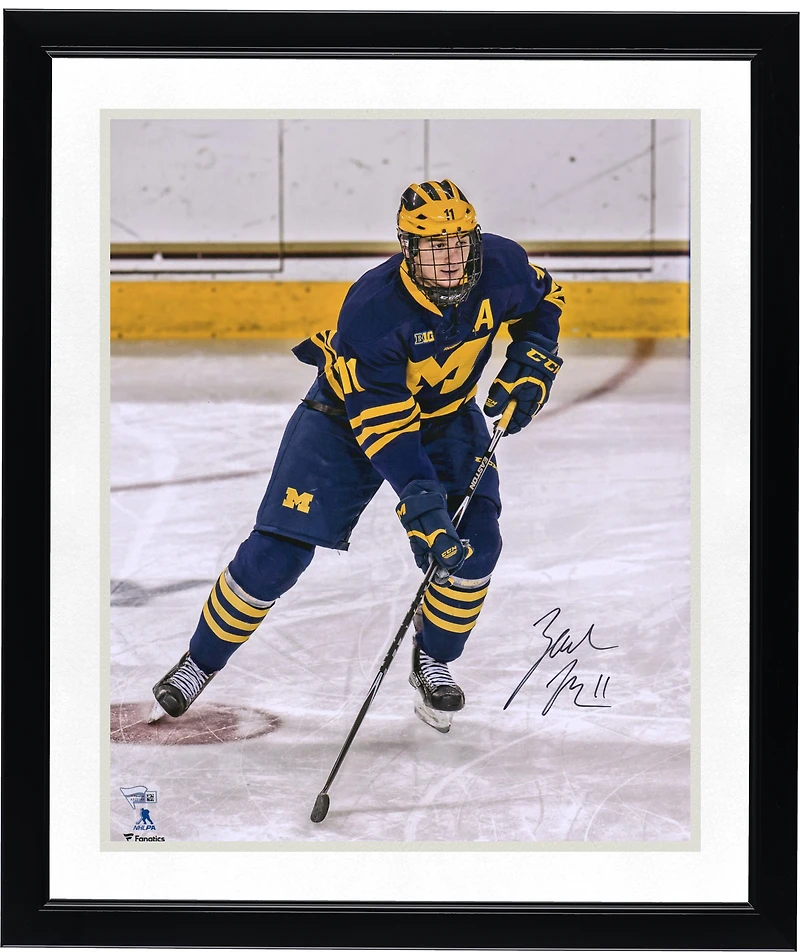 Photo de patinage autographiée de Zach Hyman, joueur des Michigan Wolverines (40,6 x 50,8 cm).