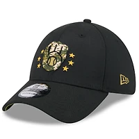 Casquette flexible 39THIRTY pour la Journée des forces armées 2024 Milwaukee Brewers New Era noire hommes